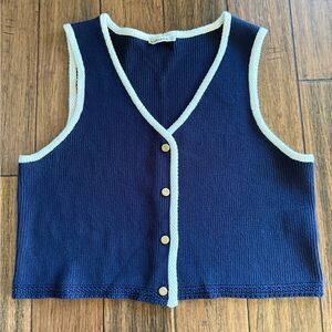 Abercrombie & Fitch — Mara Button up sweater vest